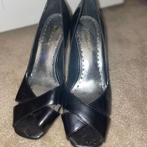 BCBGIRLS open toed pumps